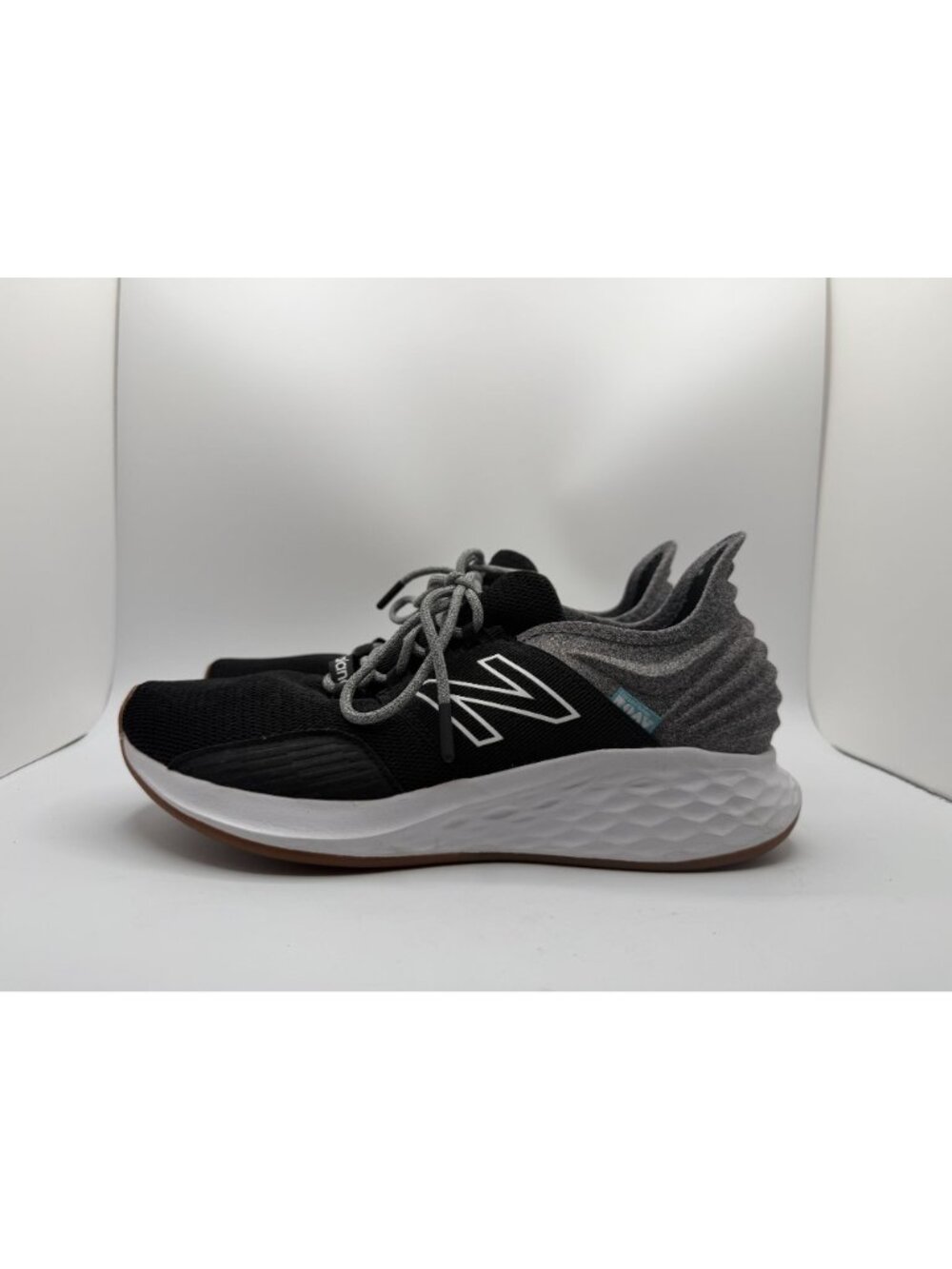 New Balance Fresh Foam Roav Sneakers Women Size 10 Black/Grey Low Top Lace Up - Picture 8 of 16